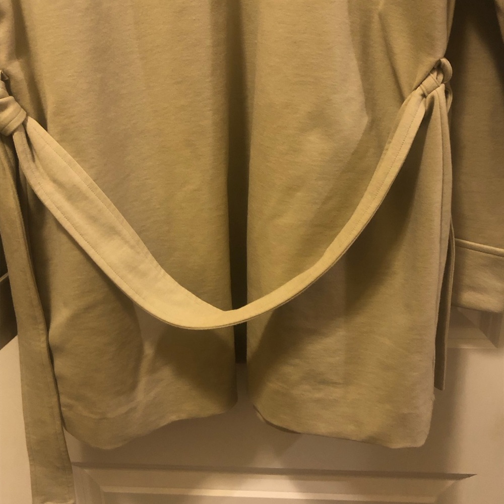 Isabella Bird Medium Tan Coat - Picture 15 of 16